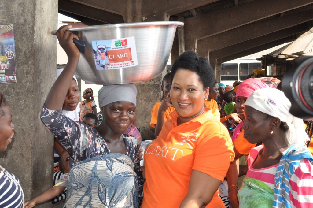 CLARiT Website - Christmas for Kayayei Agbobloshie 2008