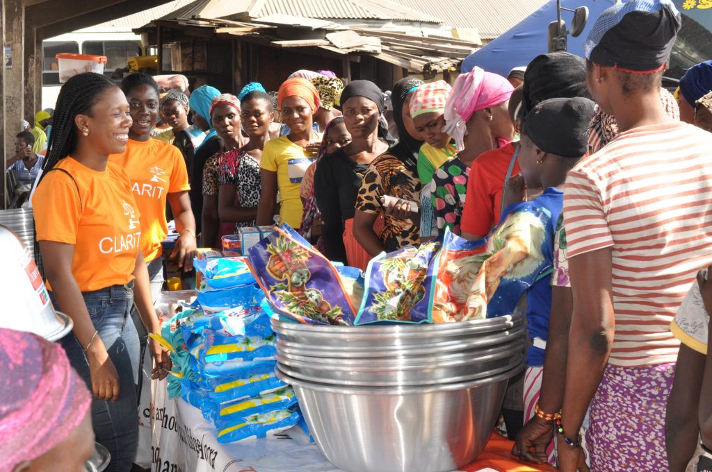 CLARiT Website - Christmas for Kayayei Agbobloshie 2008