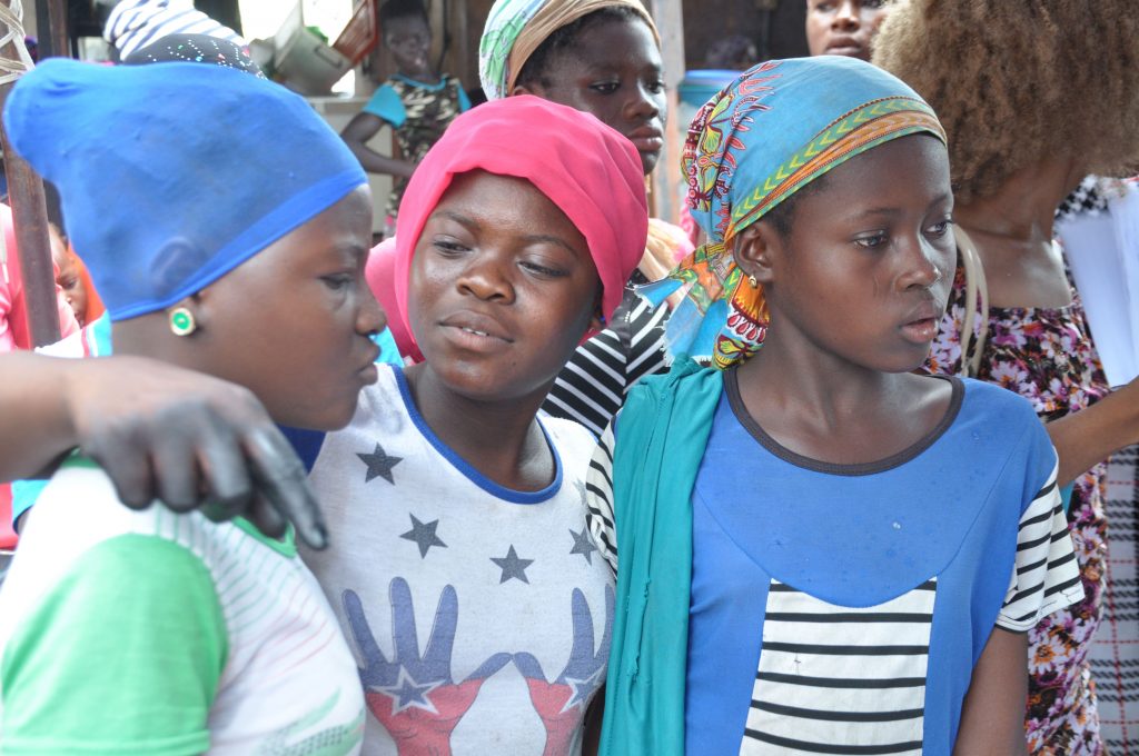 CLARiT Website - Christmas for Kayayei Agbobloshie 2008